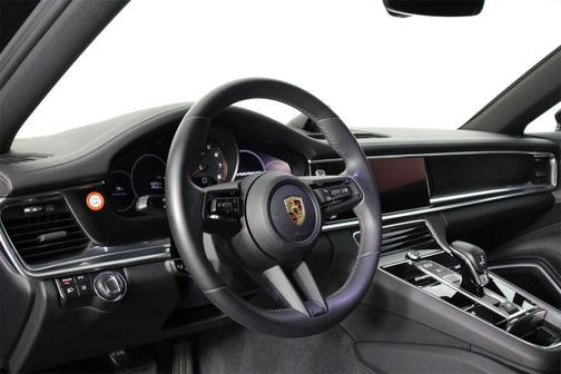 2022 Porsche Panamera Platinum Edition