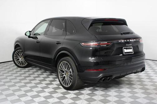 2023 Porsche Cayenne Platinum Edition