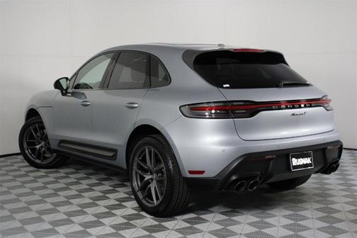 2025 Porsche Macan T