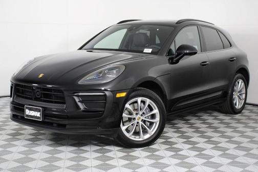 2025 Porsche Macan T