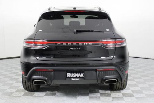 2025 Porsche Macan T