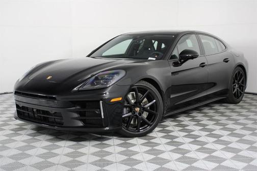 2026 Porsche Panamera 4