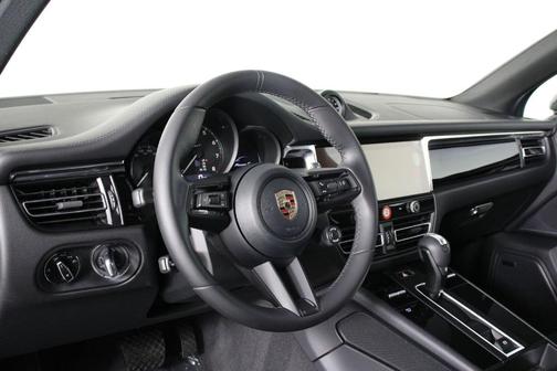 Dolomite Silver Metallic 2026 Porsche Macan T