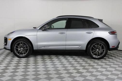 Dolomite Silver Metallic 2026 Porsche Macan T