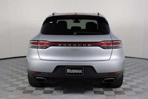 2021 Porsche Macan Base