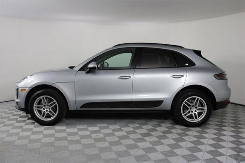 2021 Porsche Macan Base