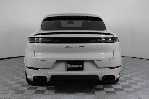 2025 Porsche Cayenne GTS