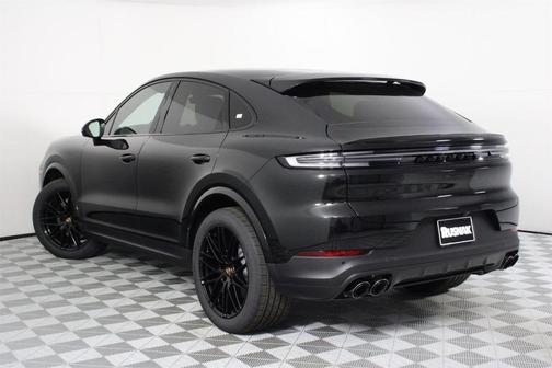 2026 Porsche Cayenne AWD