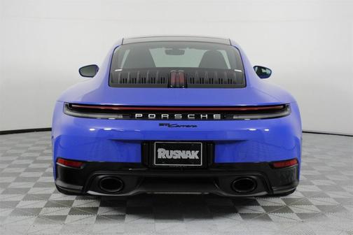 2025 Porsche 911 Carrera