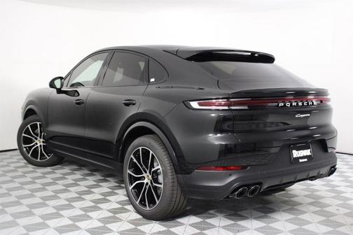 2025 Porsche Cayenne AWD