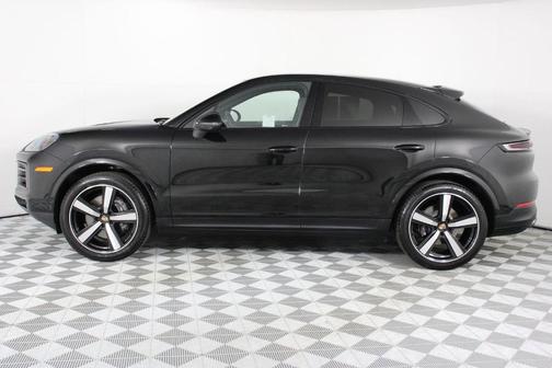 2025 Porsche Cayenne AWD