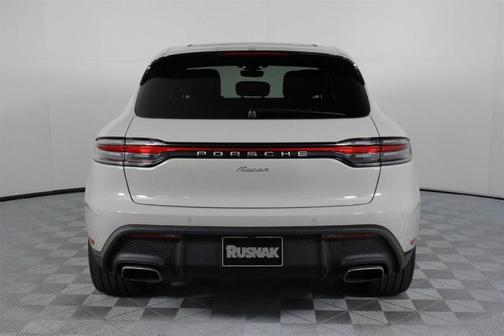 2025 Porsche Macan T