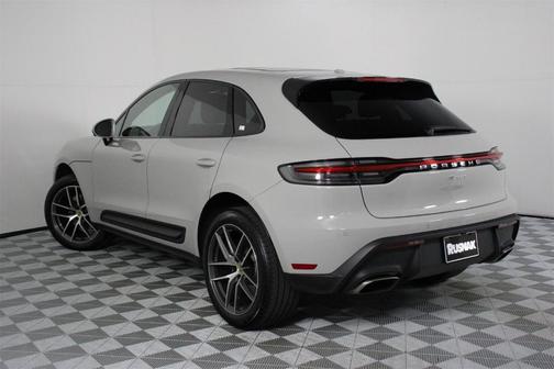 2025 Porsche Macan T