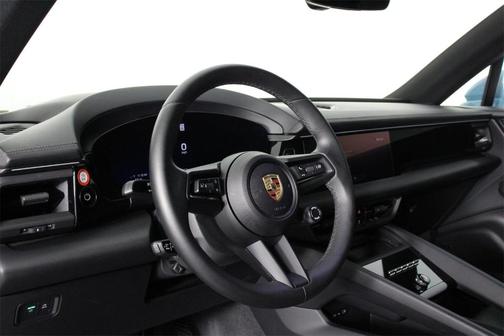 2024 Porsche Macan 4