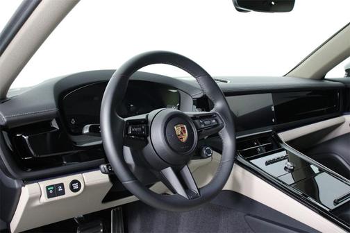 2025 Porsche Panamera Base