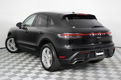 2025 Porsche Macan T
