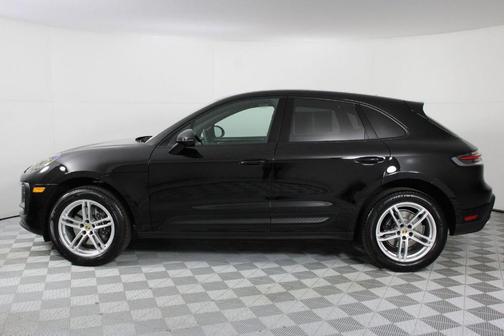 2025 Porsche Macan T