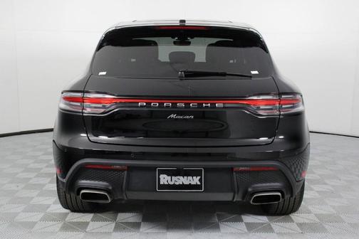 2025 Porsche Macan T