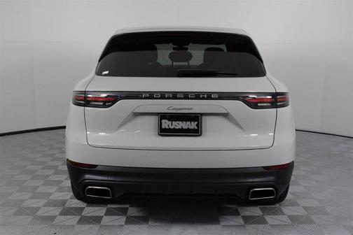 2023 Porsche Cayenne Base (Tiptronic)