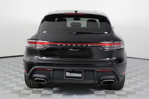 2025 Porsche Macan 