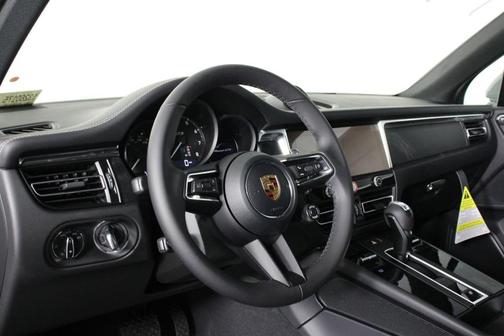 2026 Porsche Macan GTS