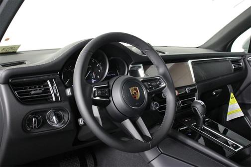 2026 Porsche Macan GTS