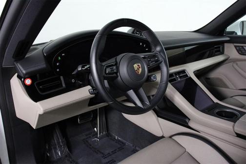 2025 Porsche Taycan