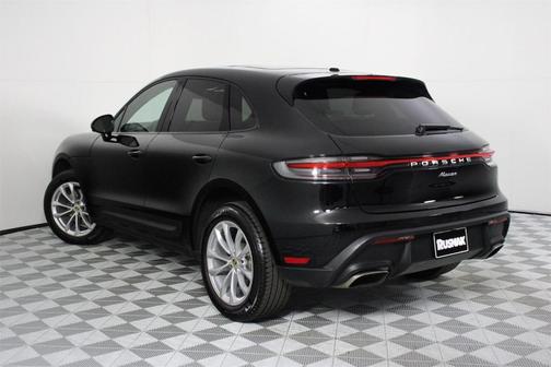 2025 Porsche Macan T