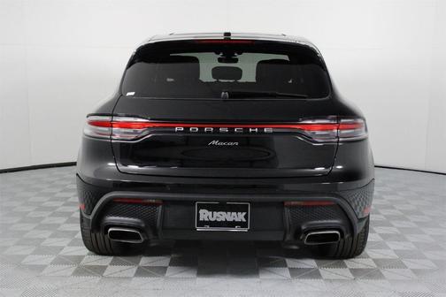 2025 Porsche Macan 