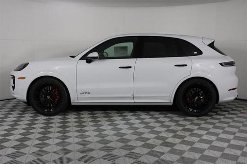 2026 Porsche Cayenne GTS