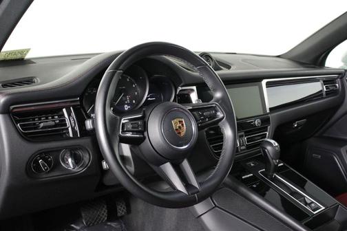White 2022 Porsche Macan Base