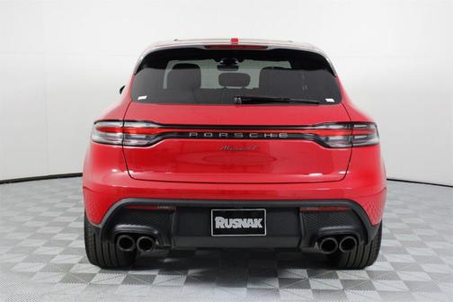 2025 Porsche Macan T
