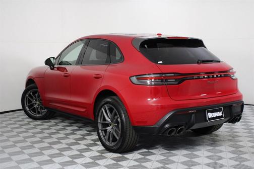 2025 Porsche Macan T