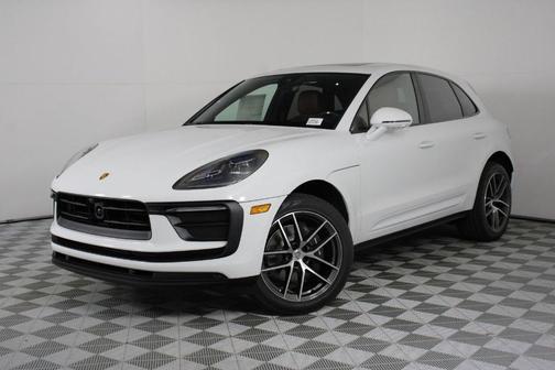2026 Porsche Macan Base