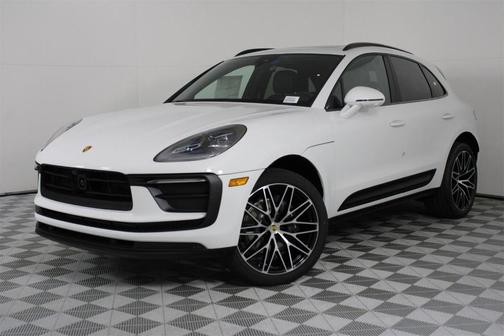 2026 Porsche Macan Base
