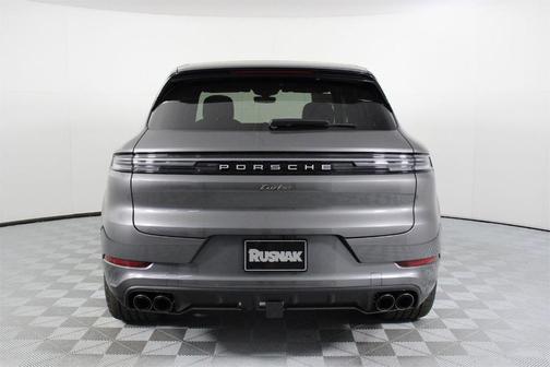 2025 Porsche Cayenne Turbo