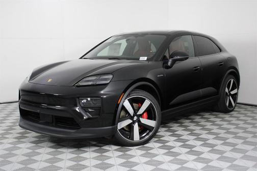 2026 Porsche Macan 4S