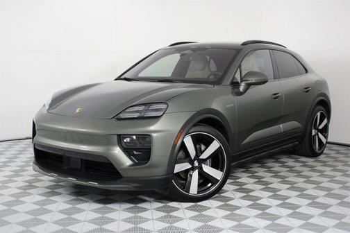 2025 Porsche Macan 4