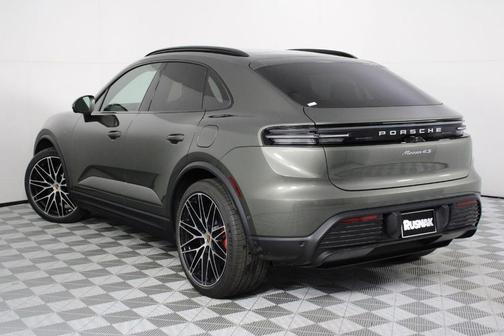 2026 Porsche Macan 4S