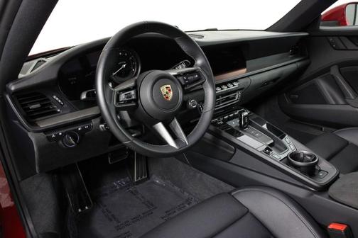 2024 Porsche 911 Carrera GTS