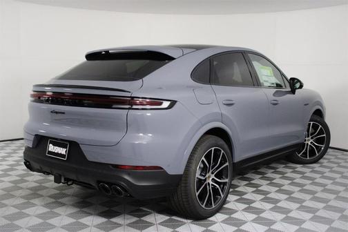 2025 Porsche Cayenne Base