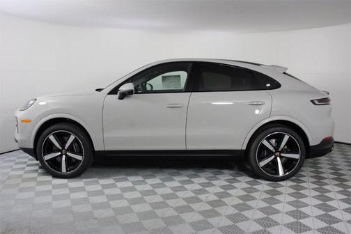 2025 Porsche Cayenne AWD