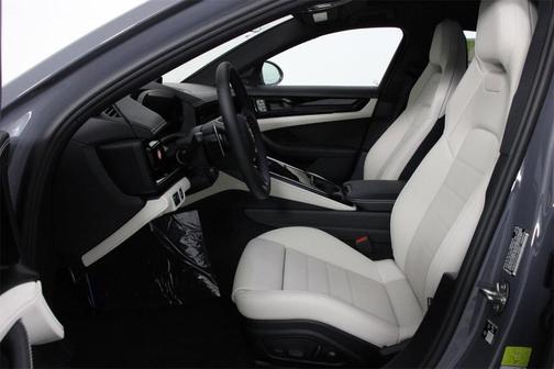 2026 Porsche Panamera 4S