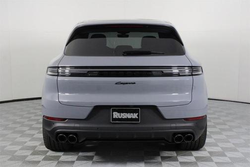 2026 Porsche Cayenne AWD