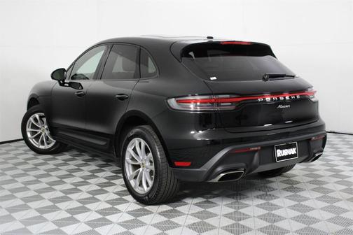 2025 Porsche Macan T