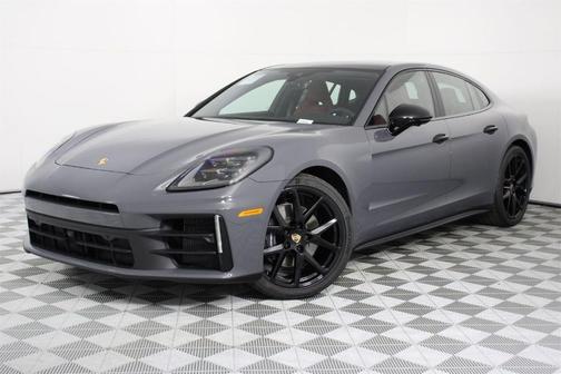 2026 Porsche Panamera Base