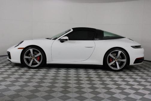 2024 Porsche 911 Targa 4S