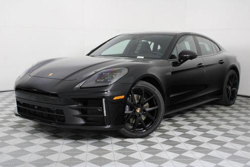 2026 Porsche Panamera Base