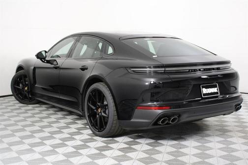 2026 Porsche Panamera Base