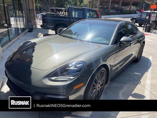2023 Porsche Panamera Platinum Edition